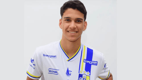 Ibirataia: Jovem do Distrito de Algodão se destaca no Futebol Profissional
