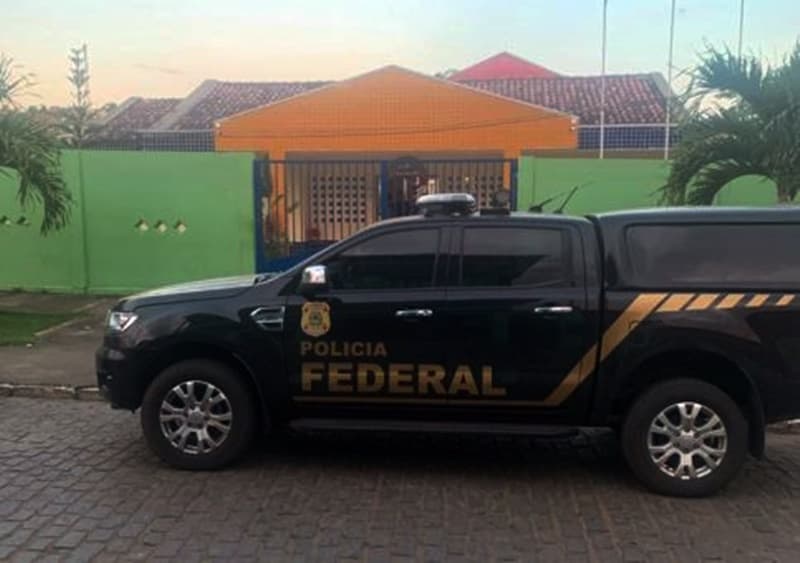 Polícia Federal faz operação em Itagi para apurar denuncia de desvio de verbas da Educação
