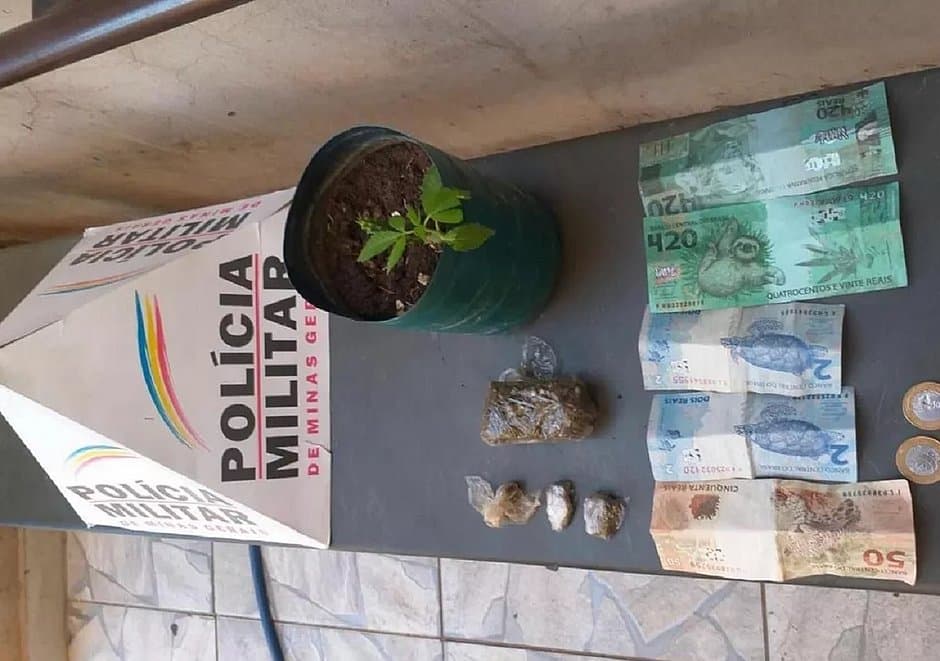 Idoso recebe nota de R$ 420 como pagamento de dívida e ainda dá troco
