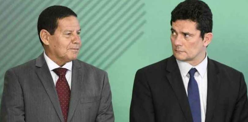 Chapa entre Moro e Mourão é ventilada em Brasília para 2022
