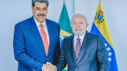 Após pressão do governo Lula, TSE vai enviar servidores para eleições na Venezuela “in loco”
