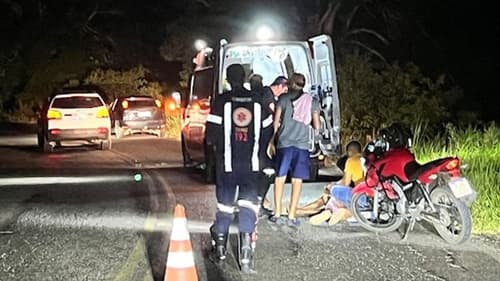 Mulher fica ferida após cair de moto na BA-650 entre Ipiaú e Ibirataia