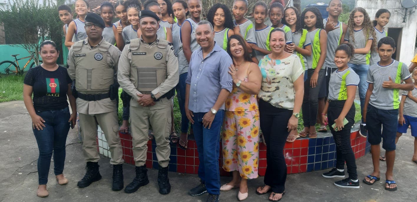 Ibirataia: Polícia Militar faz ronda nas escolas do Distrito de Algodão