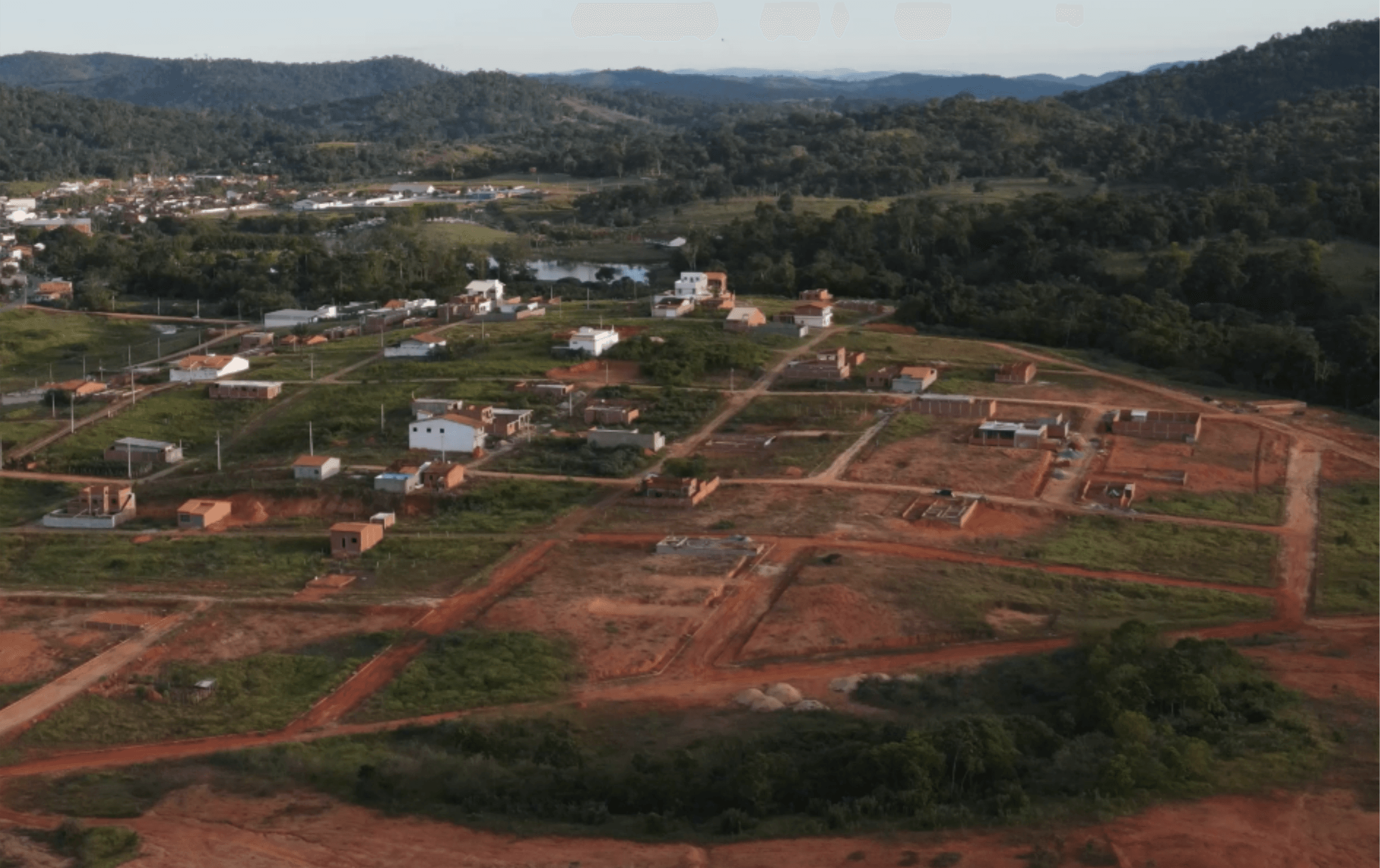 Classificados: Vende – se um terreno no bairro Nova Vista, 8X20 em Ibirataia.