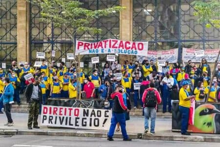 Privatização dos Correios é aprovada no Congresso