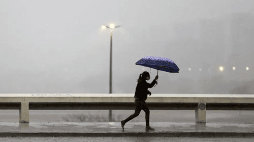 Bahia em alerta para chuvas e ventos fortes até terça-feira (26)