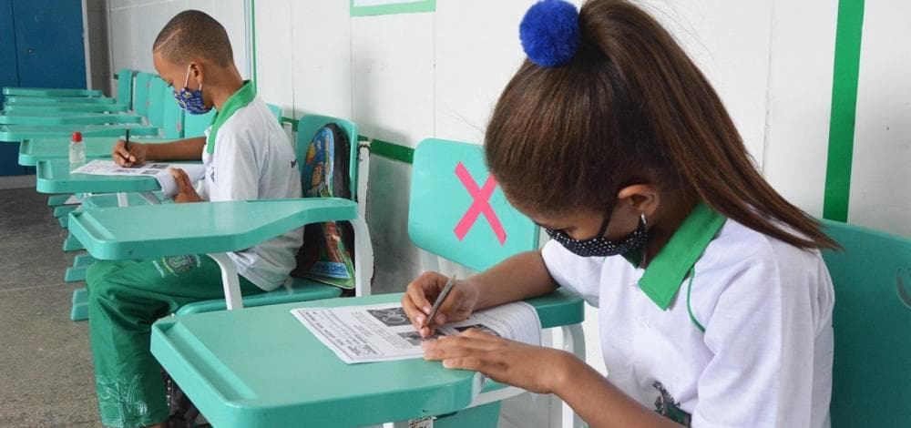 Decreto autoriza aulas 100% presenciais em escolas da Bahia