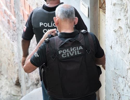 Homem é preso por estuprar e engravidar enteada de 12 anos no sul da Bahia