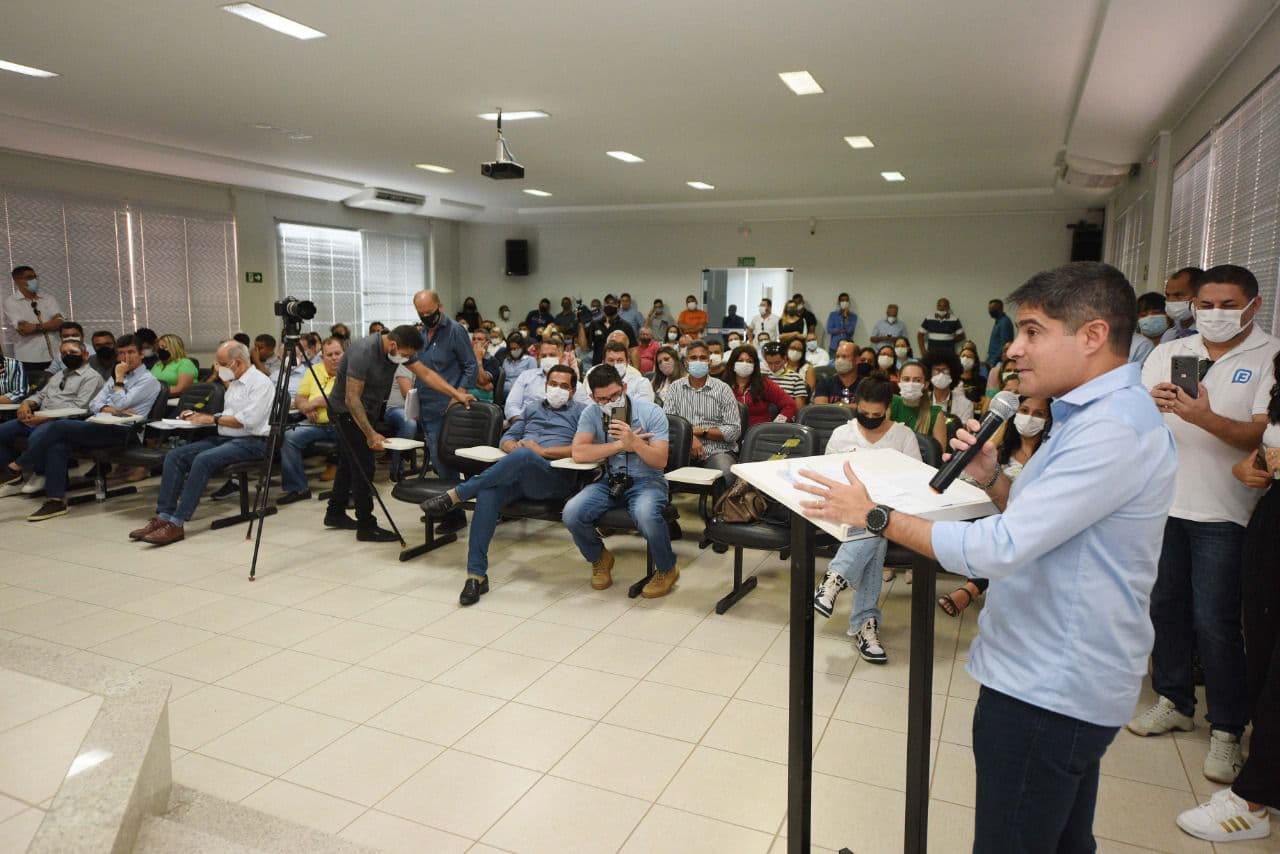 ACM Neto anuncia criação de núcleos para atendimento cidades da Bahia