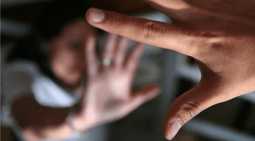 Mulher se joga de carro em movimento para evitar estupro durante carona na Bahia