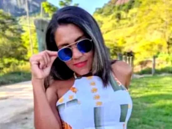 Mulher morre eletrocutada ao pisar em fio desencapado em casa no sul da Bahia
