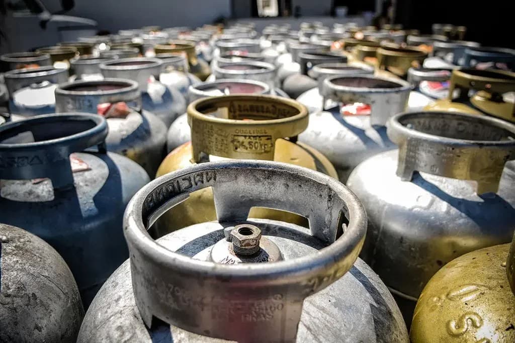 Reajuste de Preços do Gás de Cozinha em Setembro: Botijão de 13 Kg terá Aumento de R$ 5,30