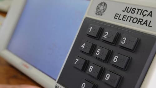 Brasileiros aptos a votar no exterior crescem 31,8% para as eleições de 2026