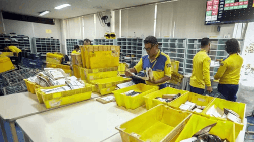 Concurso dos Correios abre 9,4 mil vagas; salários chegam a R$ 6,8 mil