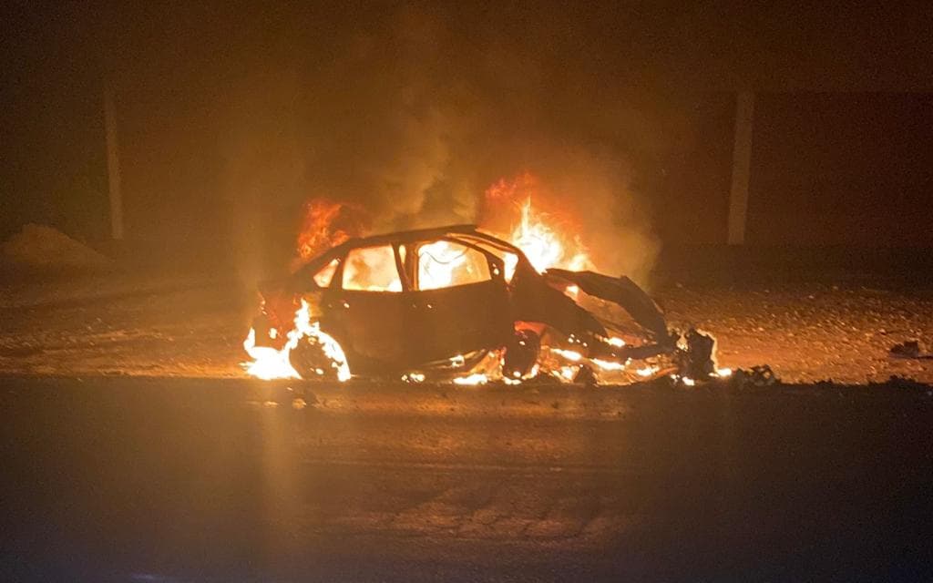 Homem morre carbonizado após veículo pegar fogo durante acidente