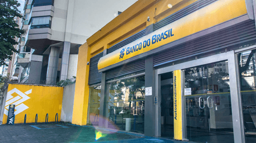 Bancários realizam paralisação nacional de 24 horas