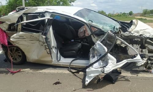 Acidente na BR-418 deixa duas pessoas em estado grave no município de Nova Viçosa