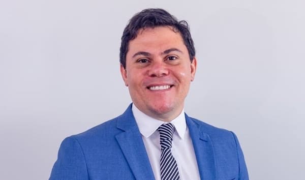 Dr. Fábio Silva, renomado Mastologista, assume Direção Técnica da Fundação Hospitalar de Ibirataia prometendo transformações positivas na saúde local