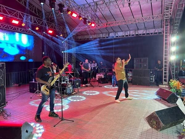 Cantor Anderson Freire abre a programação do Dia do Evangélico em Itagibá