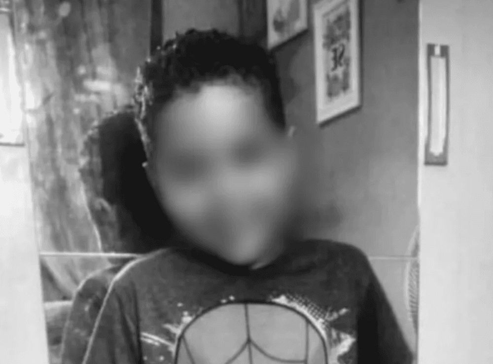 Brasil: Menino encontra arma do pai na cozinha de casa, atira na cabeça e morre