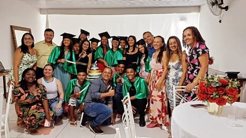 Ibirataia: De Volta às Aulas: Matrículas Abertas para EJA