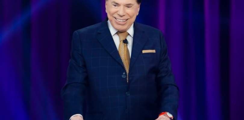 Após internação por Covid-19, apresentador Silvio Santos já está em casa
