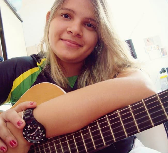 Cantora ibirataiense de 26 anos morre vítima da Covid-19