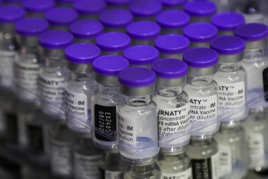 Estudo aponta que vacina da Pfizer tem eficácia de 97% para evitar casos sintomáticos