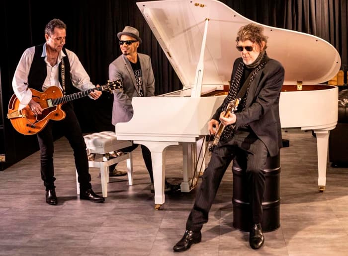 Titãs traz show acústico para Itabuna
