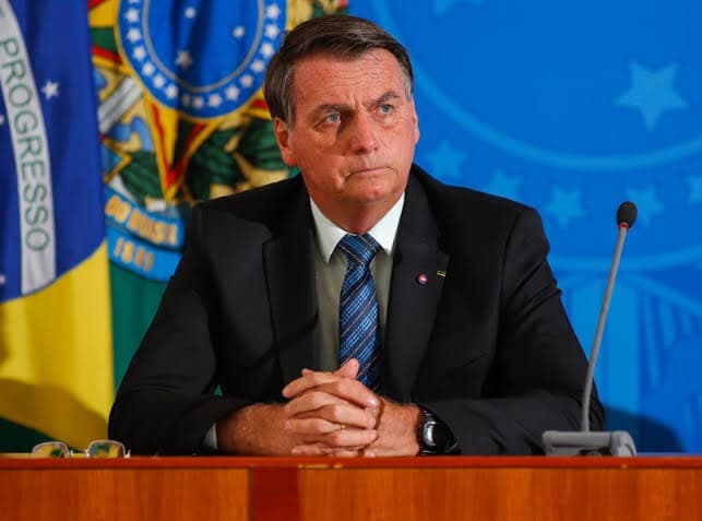 Bolsonaro diz que vai vetar fundão eleitoral de R$ 5,7 bilhões