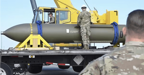 Trump ameaça destruir montanha estratégica do Irã em meio à escalada do conflito