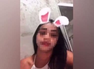 Influencer pede lanche, paga com nota falsa e ‘zoa’ motoboy nas redes sociais