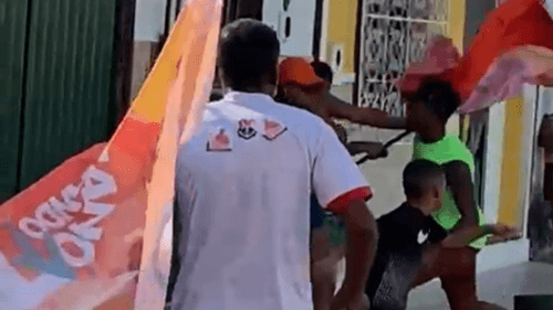 Apoiador de candidato a prefeito agride mulher com socos em Gongogi