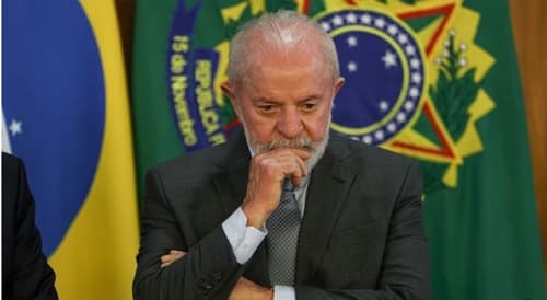 Pesquisa Ipsos-Ipec mostra alta na avaliação negativa do governo Lula e desaprovação chega a 53%