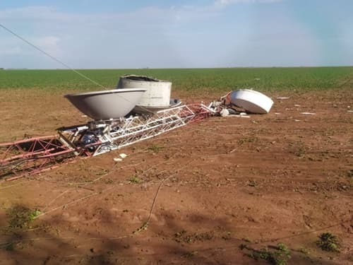 Temporal assombrou o município na Bahia deixando um rastro de destruição