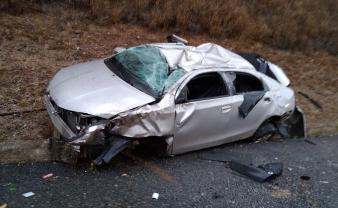 JEQUIÉ-BA: Motorista fica gravemente ferido após automóvel capotar na BR-116