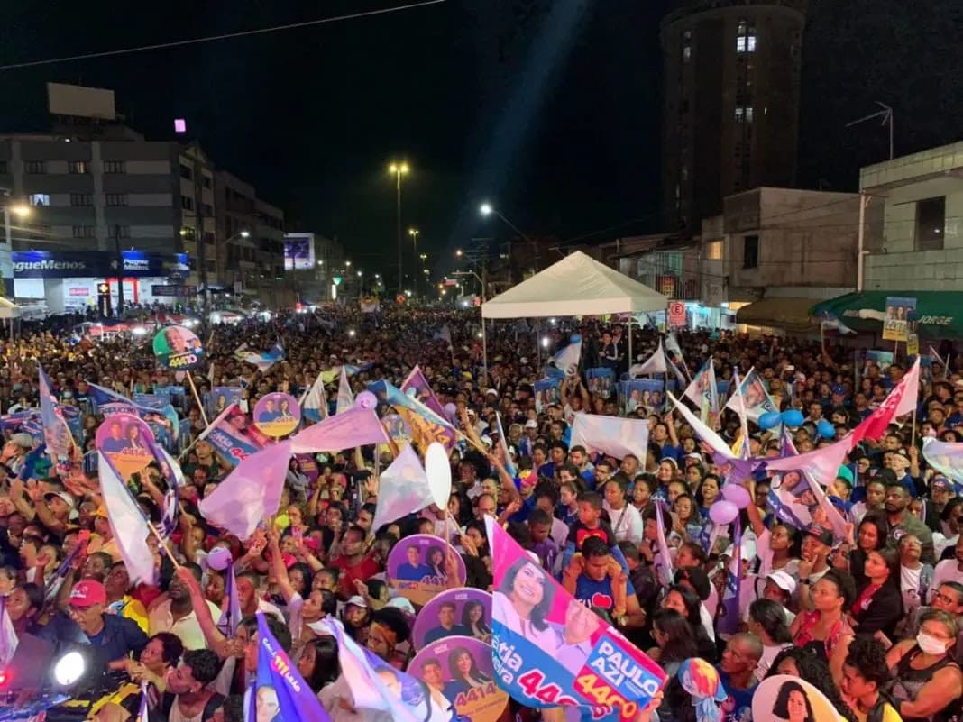 “Uma prova de amor do povo com a Bahia”, diz ACM Neto em comício com 30 mil pessoas em Camaçari