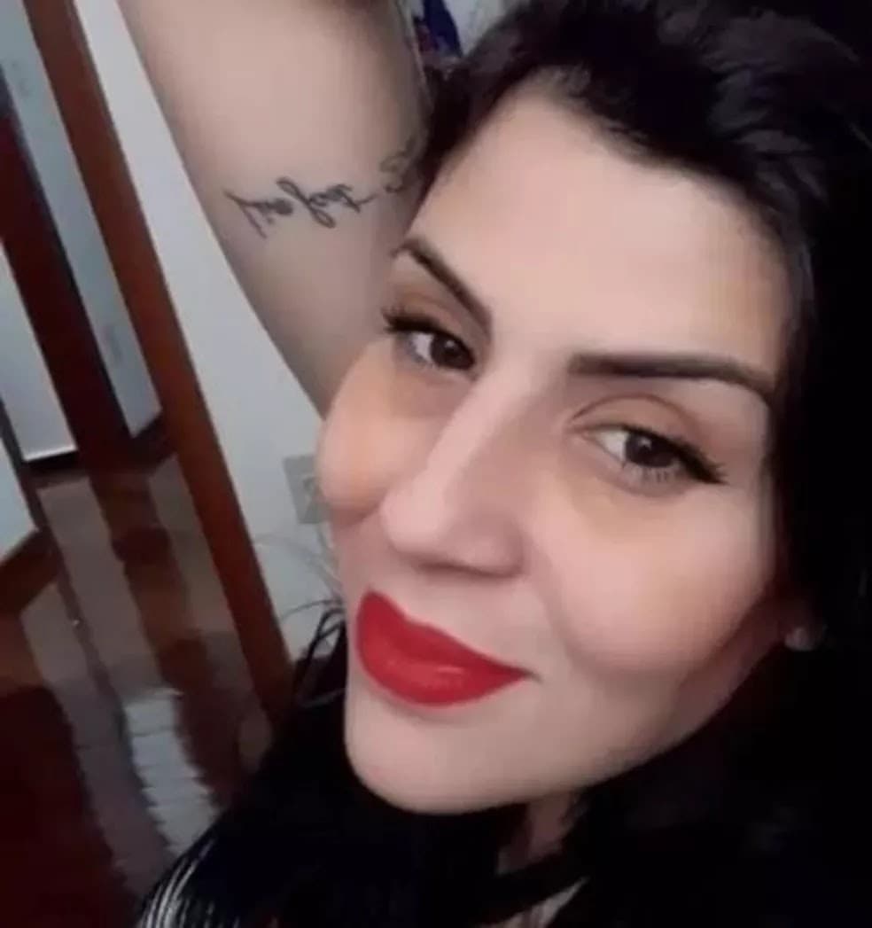 Nerussa Roussos mãe de três filhos com 38 anos é morta com tiro no peito durante assalto em Contagem