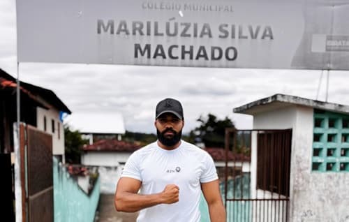 Ibirataia: Vereador Lucas Grandão realiza fiscalização no Colégio M. Marilúzia Silva Machado