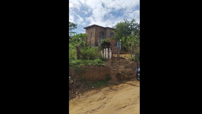 Homem é preso após esfaquear e matar ex-namorada