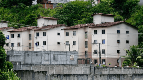 Traficantes expulsam moradores do Minha Casa Minha Vida na Bahia