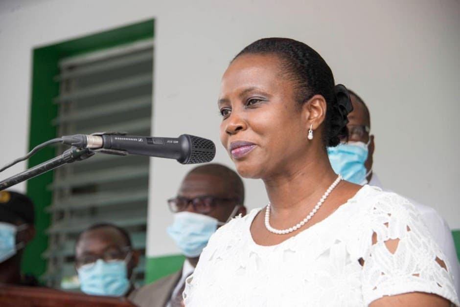 Baleada em atentado, primeira-dama do Haiti morre no hospital