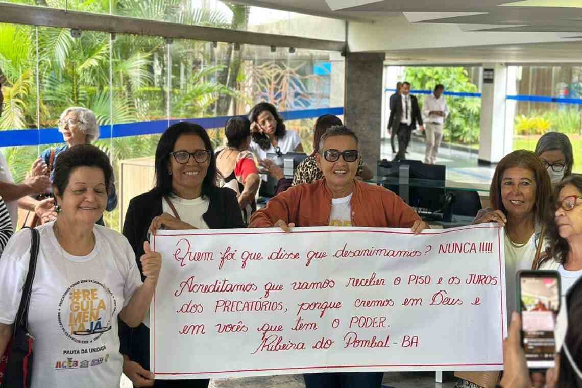 Professores cobram pagamento de precatórios com juros e correções