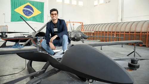 Brasileiro cria maior drone agrícola de pulverização do mundo