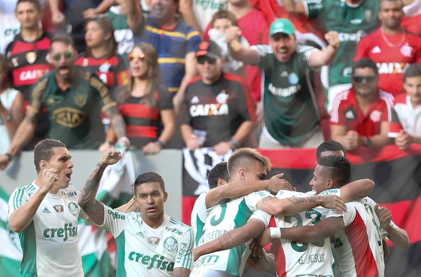 Palmeiras vence Flamengo na prorrogação e é tricampeão da Libertadores.