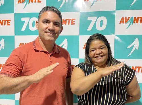 Ibirataia: Núbia Lopes reafirma compromisso com educação durante encontro no Jacutinga
