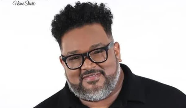 Faleceu aos 49 anos o cantor Leonardo Léo, vítima de mal súbito em Ilhéus