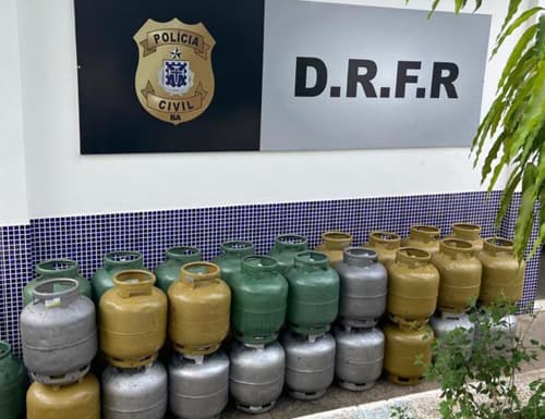 Jequié: Polícia recupera carga com 38 botijões de gás e prende suspeitos