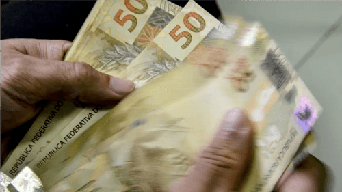 INSS paga segunda parcela do 13º a quem recebe acima do mínimo