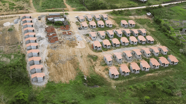 Ibirataia: Construção de 61 Casas Populares avança!